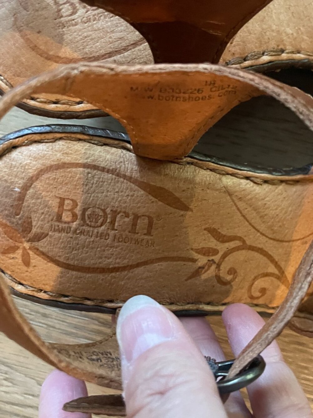 Born Women's CIL12 Brown Leather Wedge Sandal Shoes Size: 7 - Picture 3 of 10
